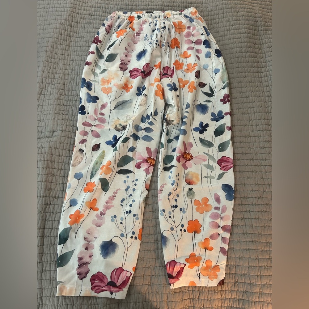 Brand unknown floral lightweight pants